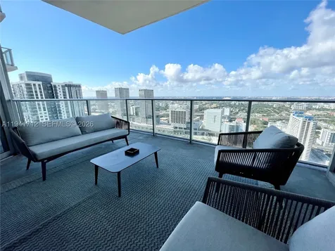 851 NE 1st Avenue Miami FL 33132