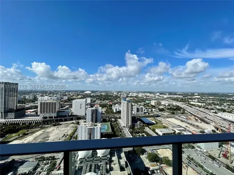851 NE 1st Avenue Miami FL 33132