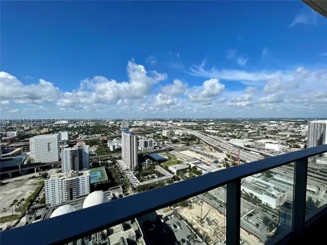 851 NE 1st Avenue Miami FL 33132