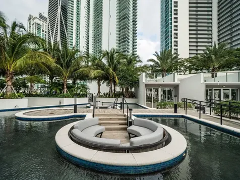 851 NE 1st Avenue Miami FL 33132
