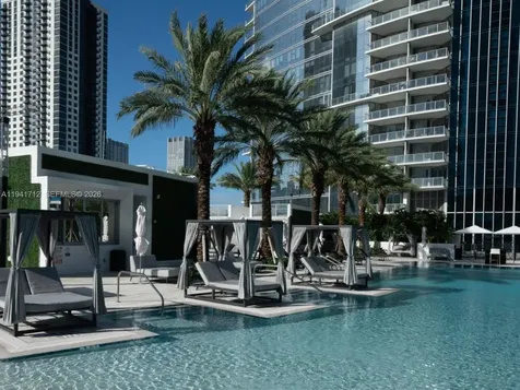 851 NE 1st Avenue Miami FL 33132