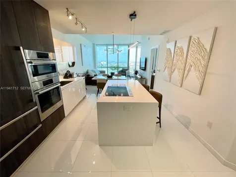 851 NE 1st Avenue Miami FL 33132
