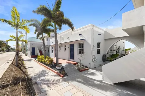 1908 N Ocean Drive Hollywood FL 33019