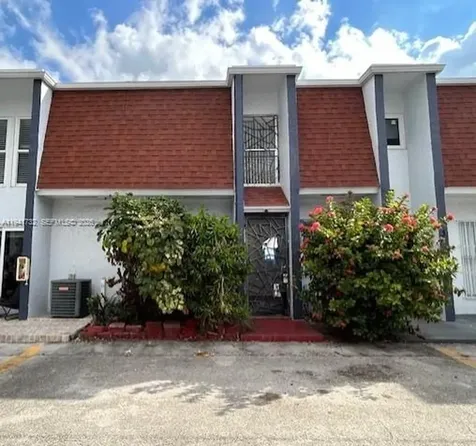 318 NW 107th Avenue Miami FL 33172