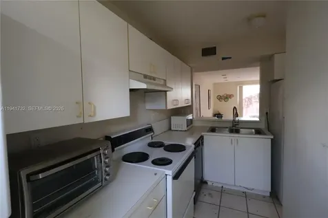 318 NW 107th Avenue Miami FL 33172