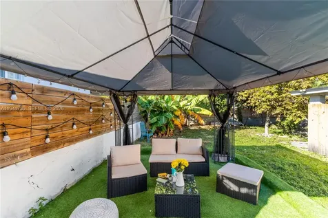 2811 SW 17th Street Miami FL 33145