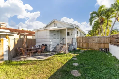 2811 SW 17th Street Miami FL 33145
