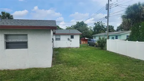 8690 Sunset Drive A Palm Beach Gardens FL 33410