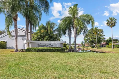 8431 NW 78th Court Tamarac FL 33321
