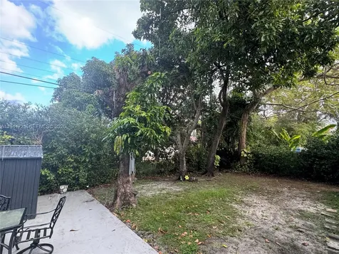 545 NE 111th Street Miami FL 33161