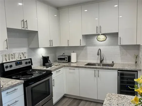 545 NE 111th Street Miami FL 33161