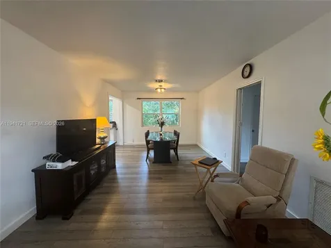 545 NE 111th Street Miami FL 33161