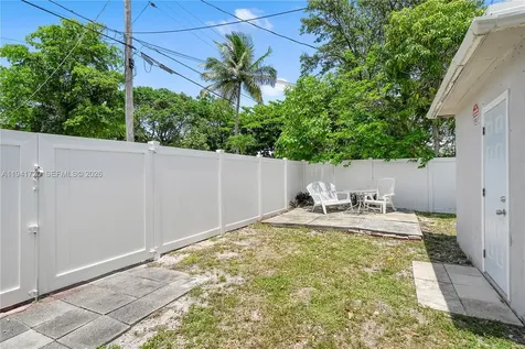 2227 Cody Street Hollywood FL 33020