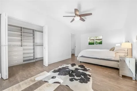 6440 SW 44th Street Miami FL 33155