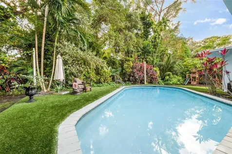 6440 SW 44th Street Miami FL 33155
