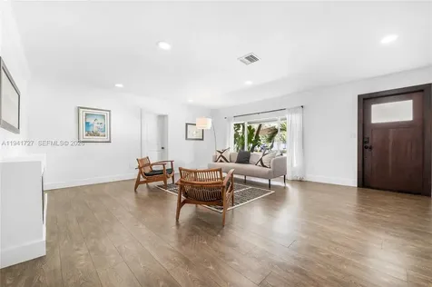 6440 SW 44th Street Miami FL 33155