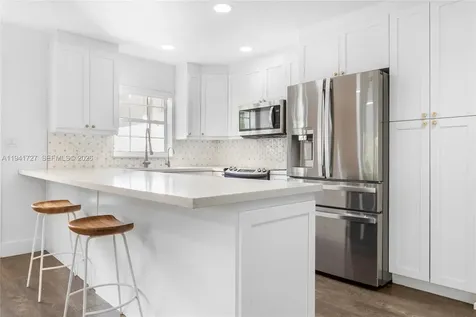 6440 SW 44th Street Miami FL 33155