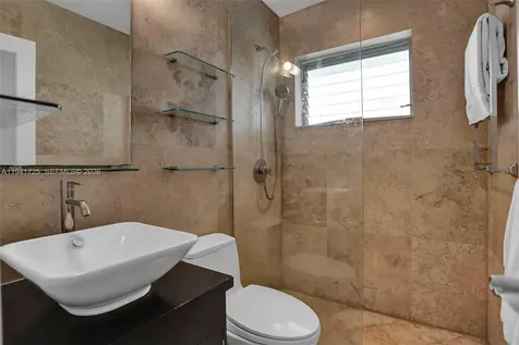 350 Collins Avenue Miami Beach FL 33139