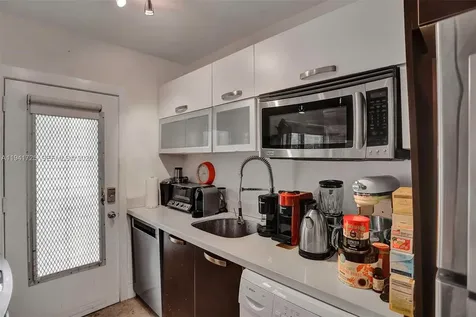 350 Collins Avenue Miami Beach FL 33139