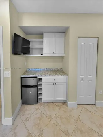 75 Gulfstream Road Dania Beach FL 33004