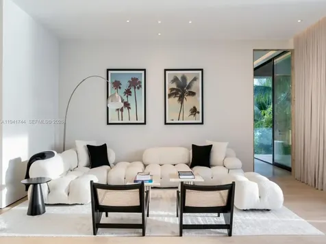 28 W Dilido Drive Miami Beach FL 33139