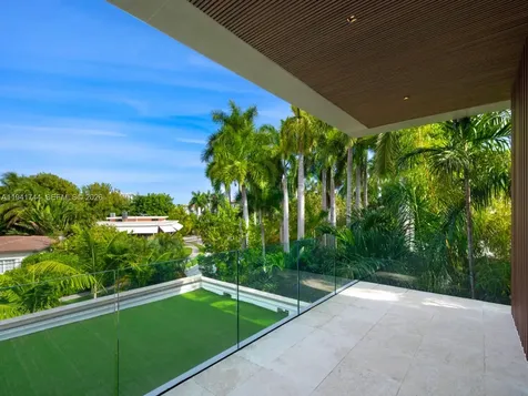 28 W Dilido Drive Miami Beach FL 33139
