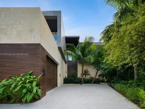 28 W Dilido Drive Miami Beach FL 33139