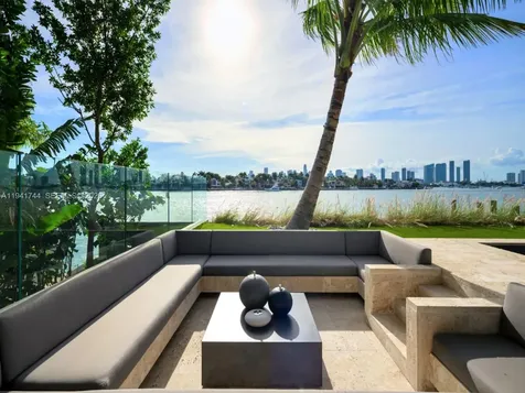 28 W Dilido Drive Miami Beach FL 33139