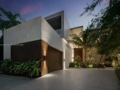 28 W Dilido Drive Miami Beach FL 33139