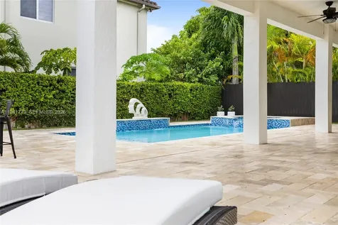 5324 SW 164 Court Miami FL 33185