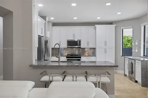 5324 SW 164 Court Miami FL 33185