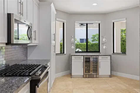 5324 SW 164 Court Miami FL 33185