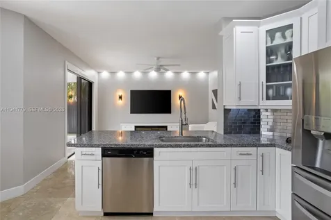 5324 SW 164 Court Miami FL 33185