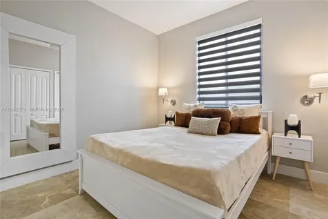5324 SW 164 Court Miami FL 33185