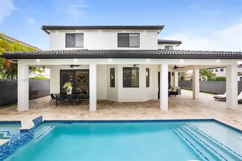 5324 SW 164 Court Miami FL 33185