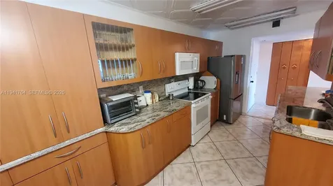 1833 S Ocean Drive Hallandale Beach FL 33009
