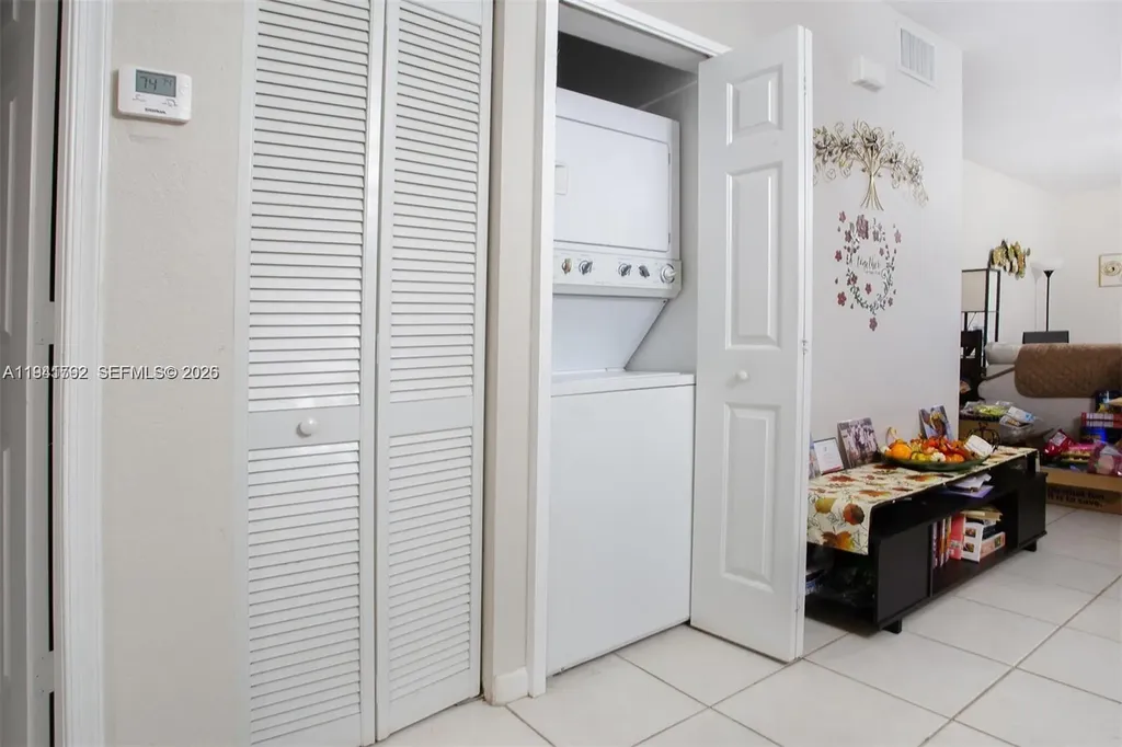 911 Hillcrest Court Hollywood FL 33021