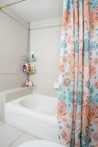 911 Hillcrest Court Hollywood FL 33021