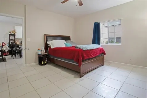 911 Hillcrest Court Hollywood FL 33021