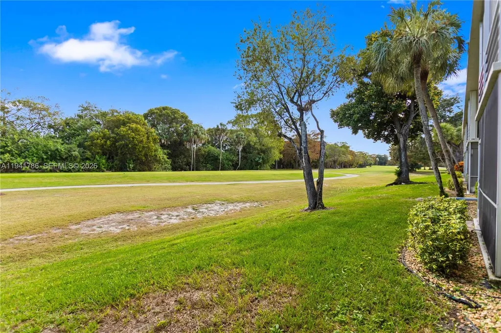 4007 N Cypress Drive Pompano Beach FL 33069