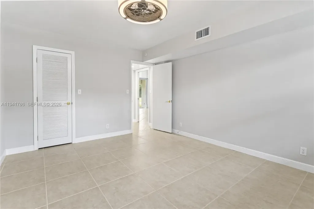4007 N Cypress Drive Pompano Beach FL 33069