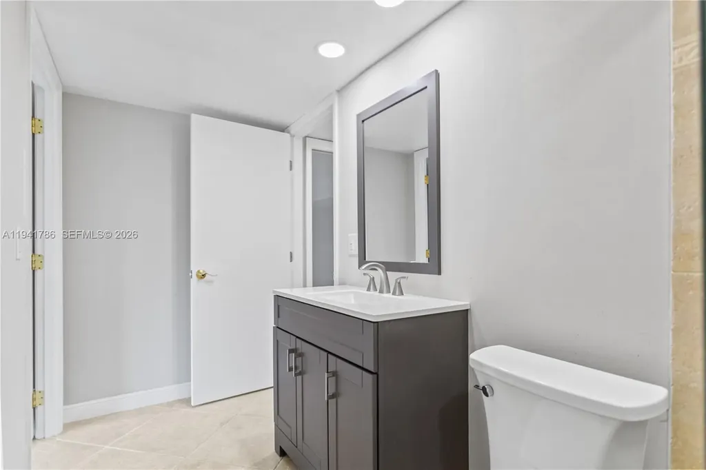 4007 N Cypress Drive Pompano Beach FL 33069
