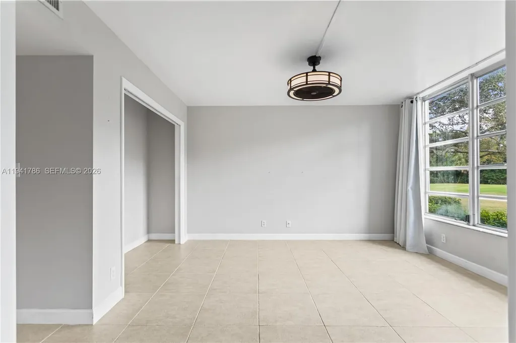 4007 N Cypress Drive Pompano Beach FL 33069