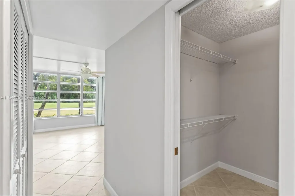 4007 N Cypress Drive Pompano Beach FL 33069