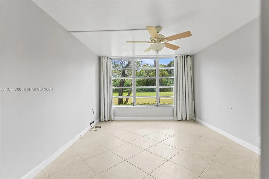4007 N Cypress Drive Pompano Beach FL 33069