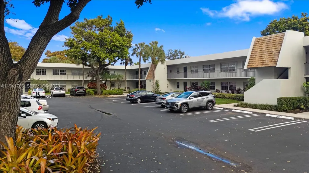 4007 N Cypress Drive Pompano Beach FL 33069