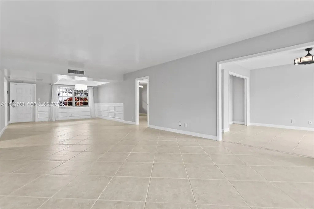 4007 N Cypress Drive Pompano Beach FL 33069