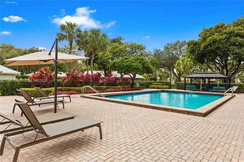 4007 N Cypress Drive Pompano Beach FL 33069
