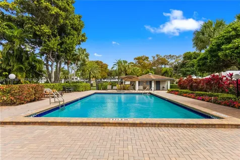 4007 N Cypress Drive Pompano Beach FL 33069