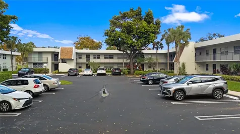4007 N Cypress Drive Pompano Beach FL 33069